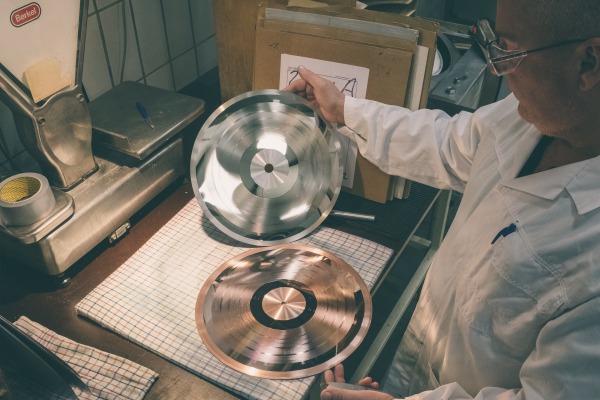 17-04 Countdown to Record Store Day 
